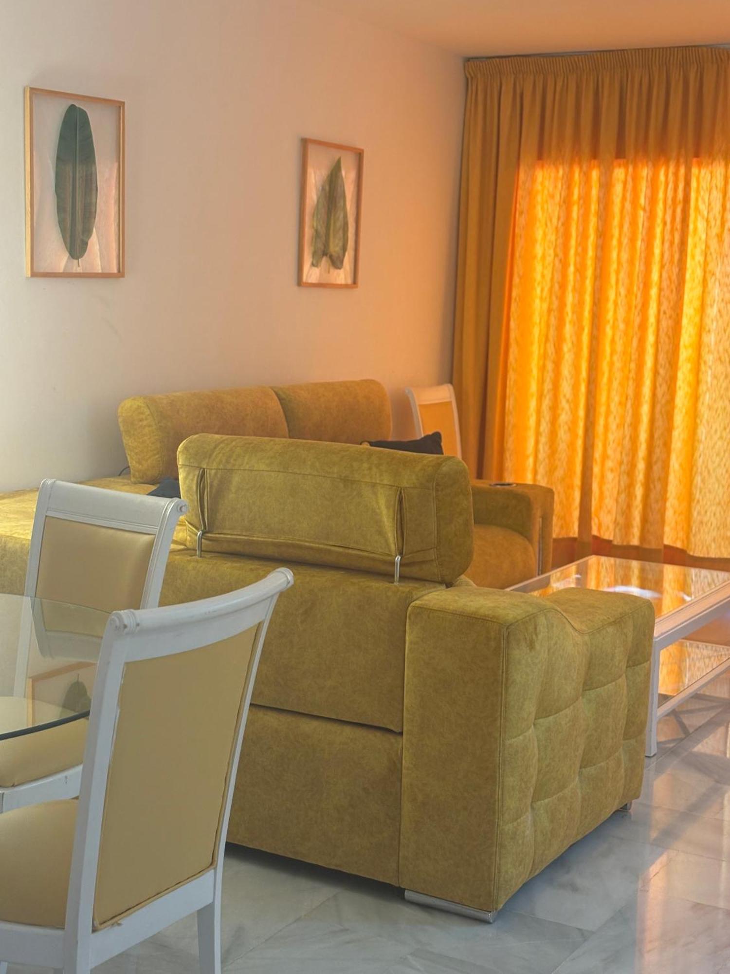 The Perfect Holiday Location Benalmádena Buitenkant foto